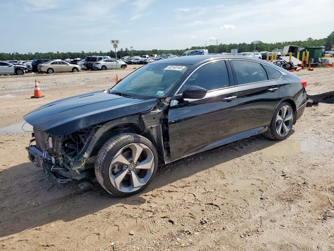 HONDA ACCORD TOU  *1HGCV1F90JA132022*