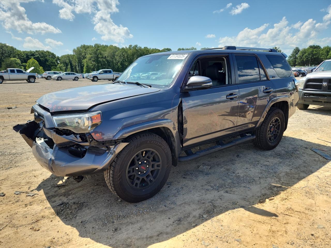 TOYOTA 4RUNNER SR  *JTEFU5JRXN5254040*