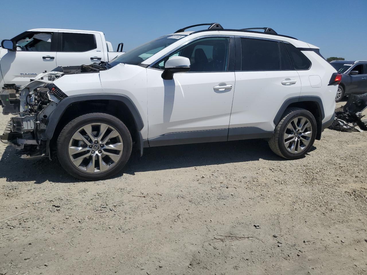 TOYOTA RAV4 XLE P  *2T3A1RFV1KC032691*