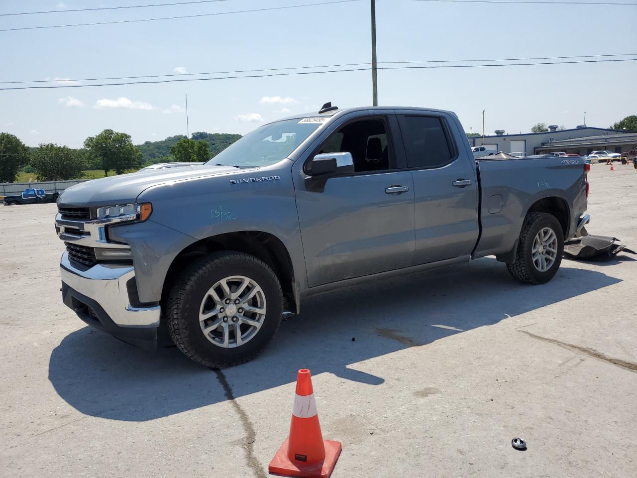 CHEVROLET SILVERADO  *1GCRYDEK8KZ275647*