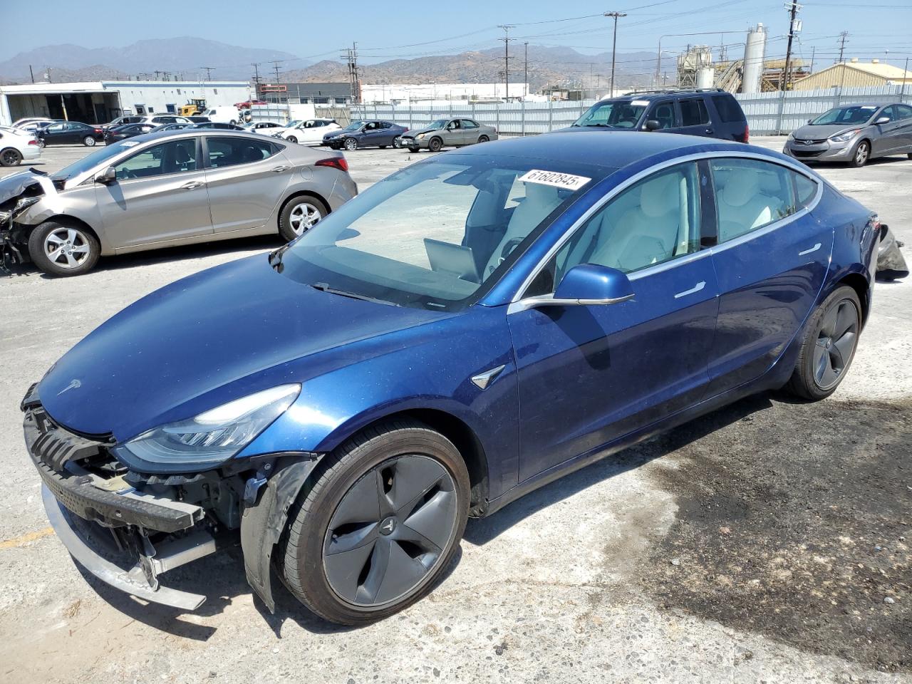 TESLA MODEL 3   *5YJ3E1EB0JF096794*