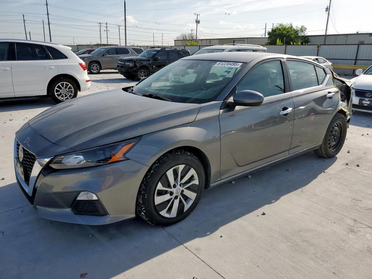 NISSAN ALTIMA S  *1N4BL4BV9NN303956*