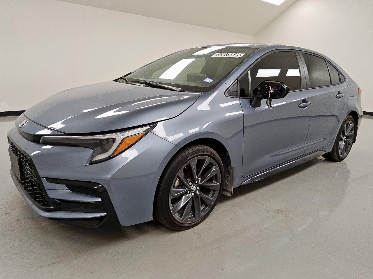 TOYOTA COROLLA LE  *JTDBCMFE4SJ037513*