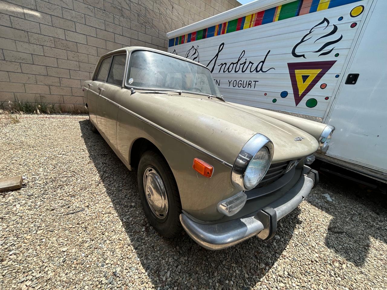 vehicle photo
