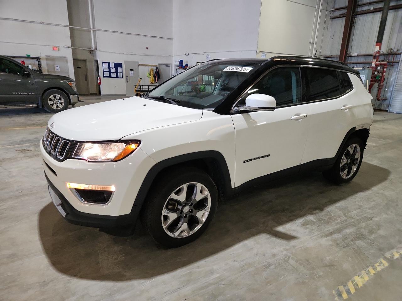 JEEP COMPASS LI  *3C4NJDCB1KT599858*