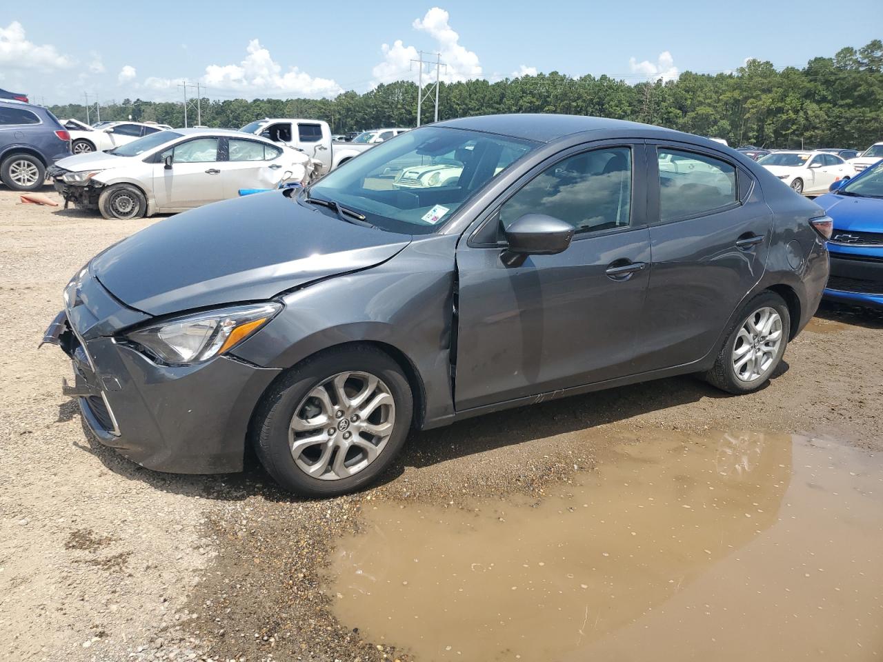 TOYOTA YARIS IA  *3MYDLBYV3HY158291*