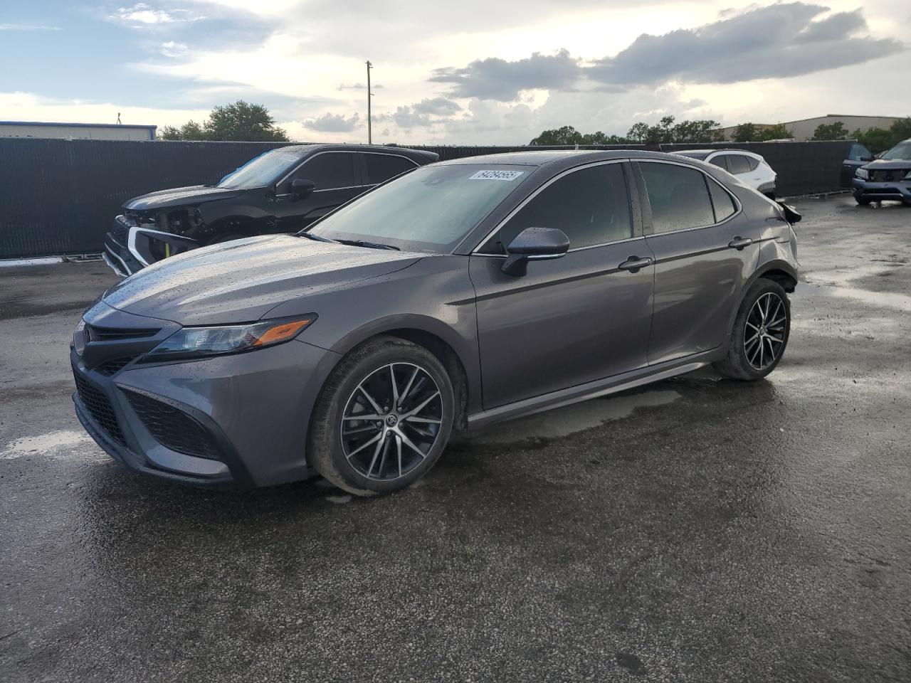 TOYOTA CAMRY SE  *4T1G11AK6NU036675*