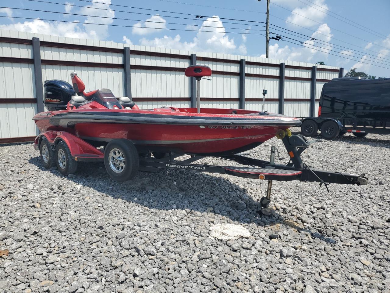 LAND ROVER BASS BOAT   *RGR06081L112*