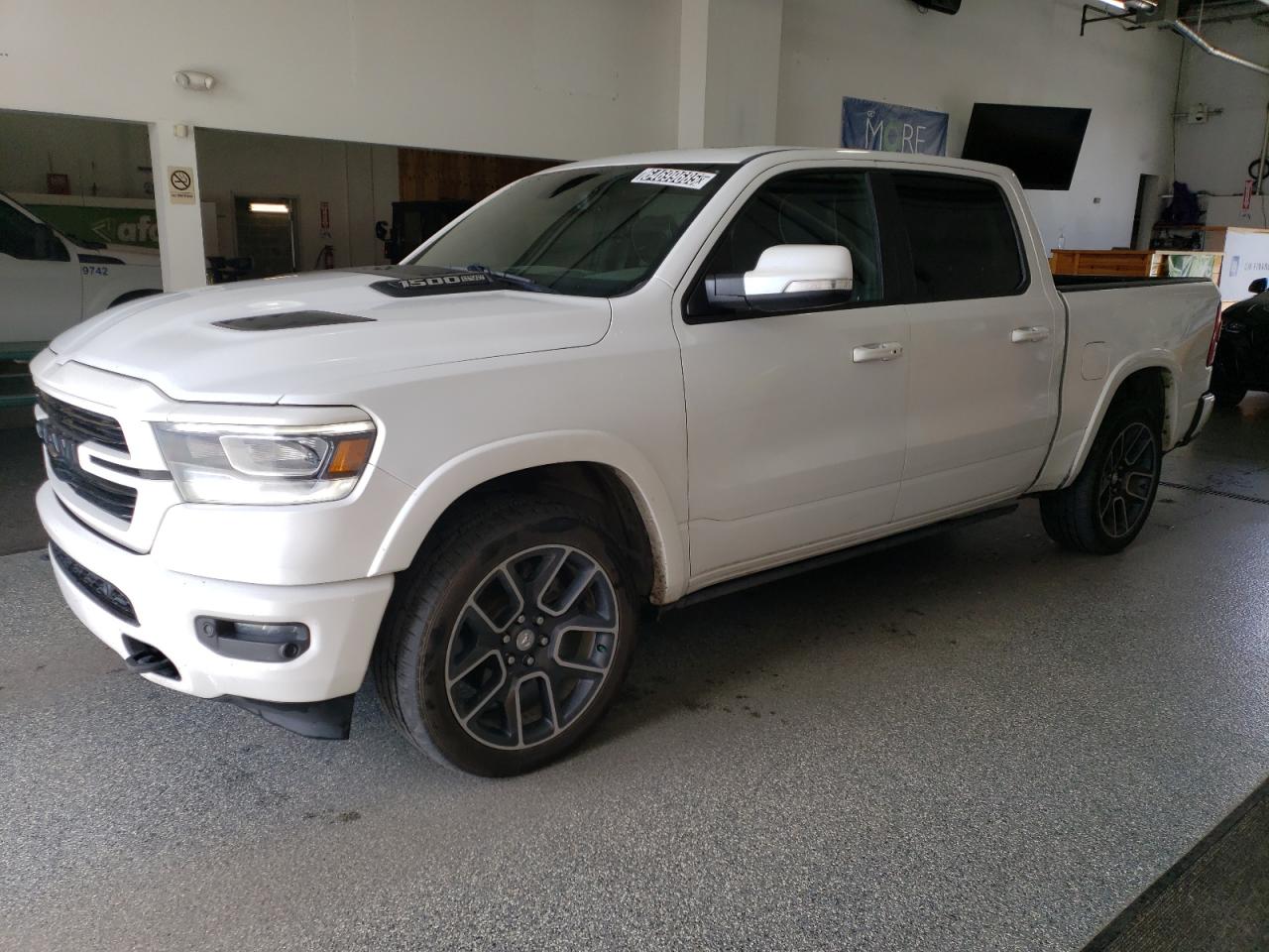 RAM 1500 LARAM  *1C6SRFJT9KN610339*