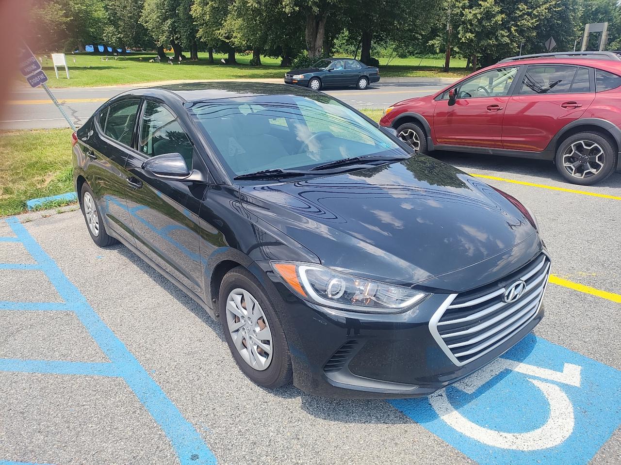 HYUNDAI ELANTRA SE  *5NPD74LF9JH353846*