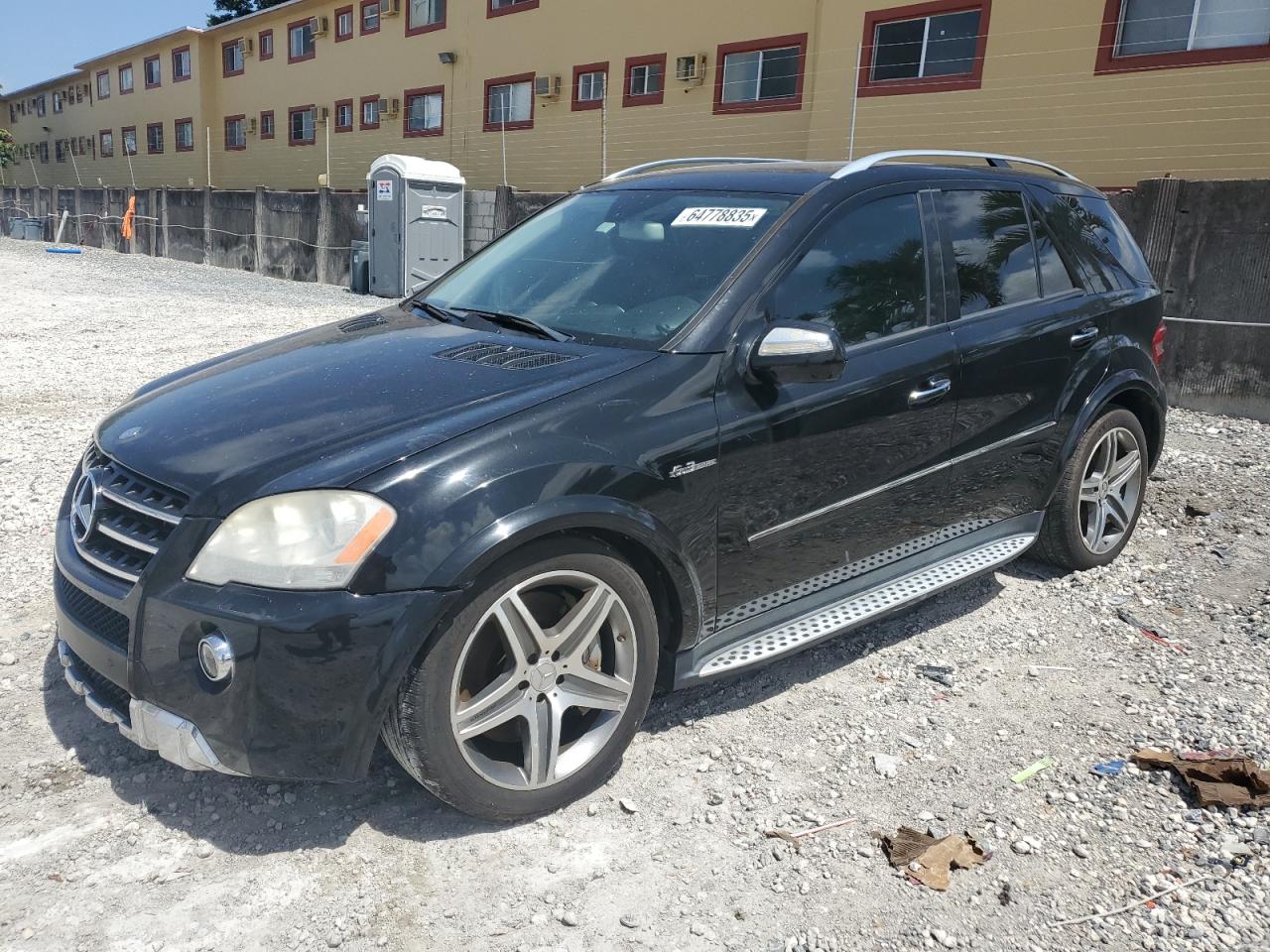 MERCEDES-BENZ M-CLASS ML 63 AMG  *4JGBB77E19A488083*