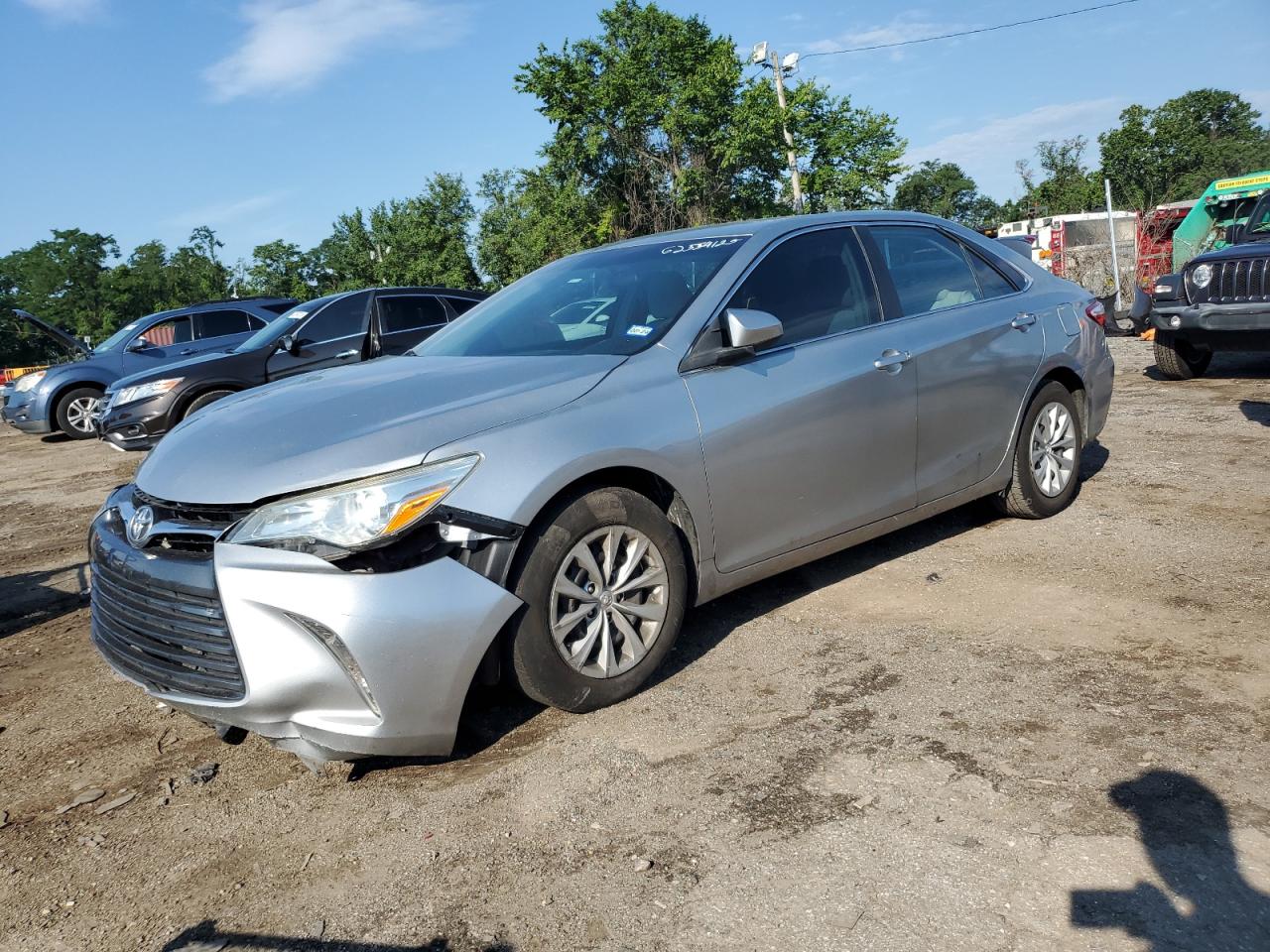 TOYOTA CAMRY LE  *4T4BF1FKXGR583459*