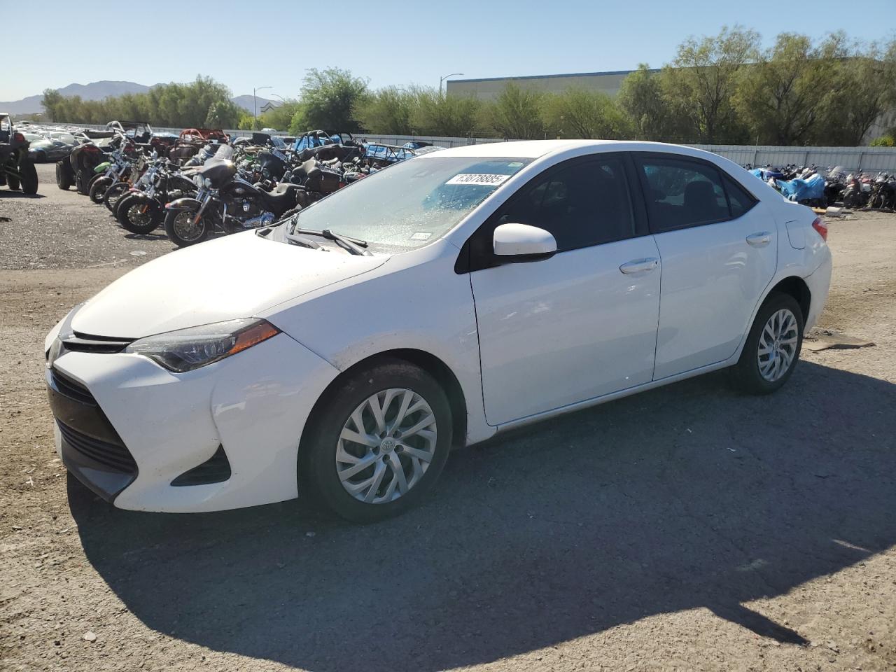 TOYOTA COROLLA L  *5YFBURHE5JP759915*