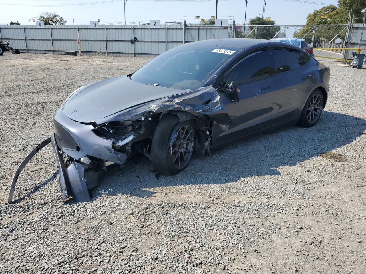 TESLA MODEL 3   *5YJ3E1EA1LF632498*