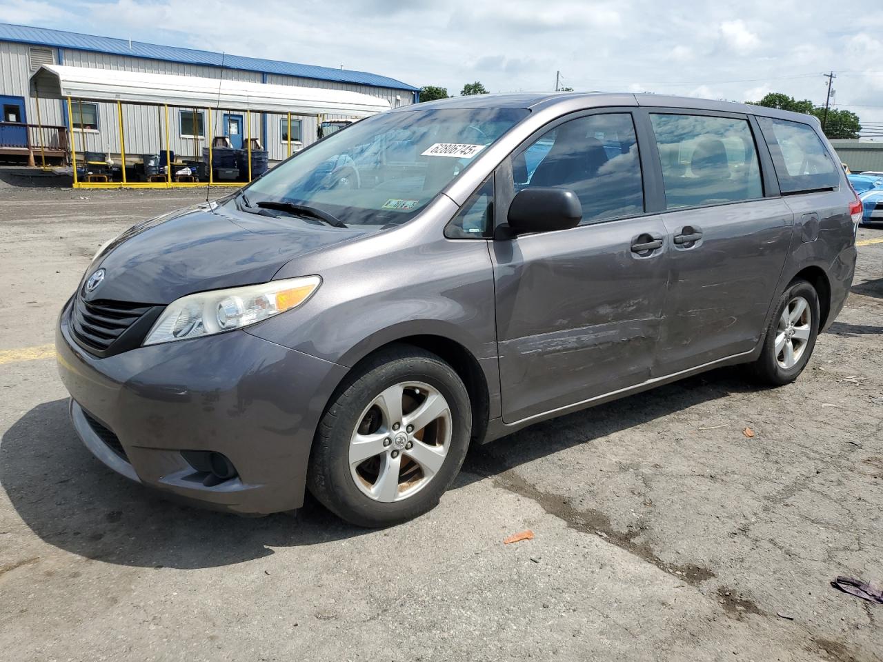 TOYOTA SIENNA  *5TDZK3DCXCS198708*