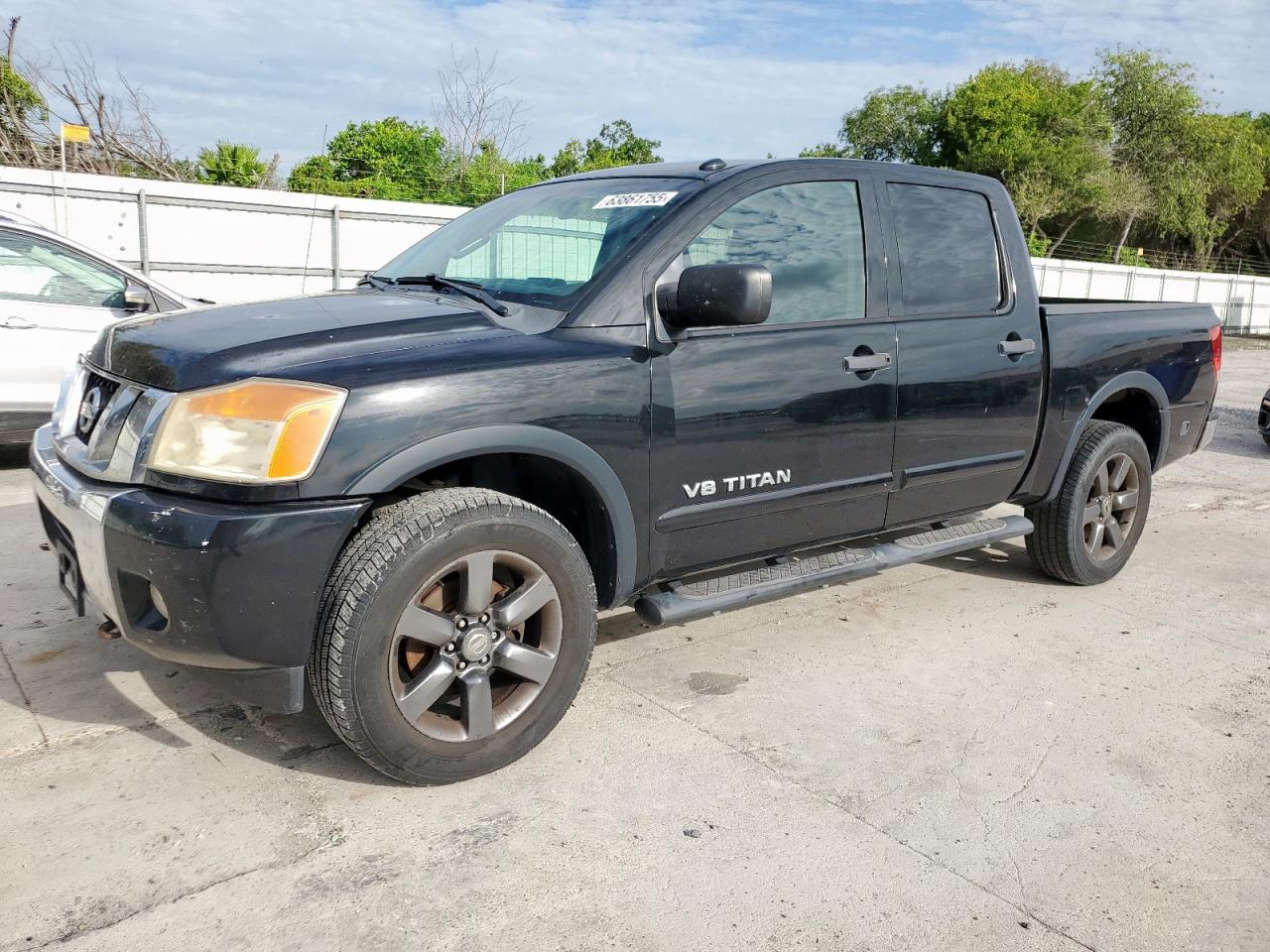 NISSAN TITAN S  *1N6BA0EC3FN507640*
