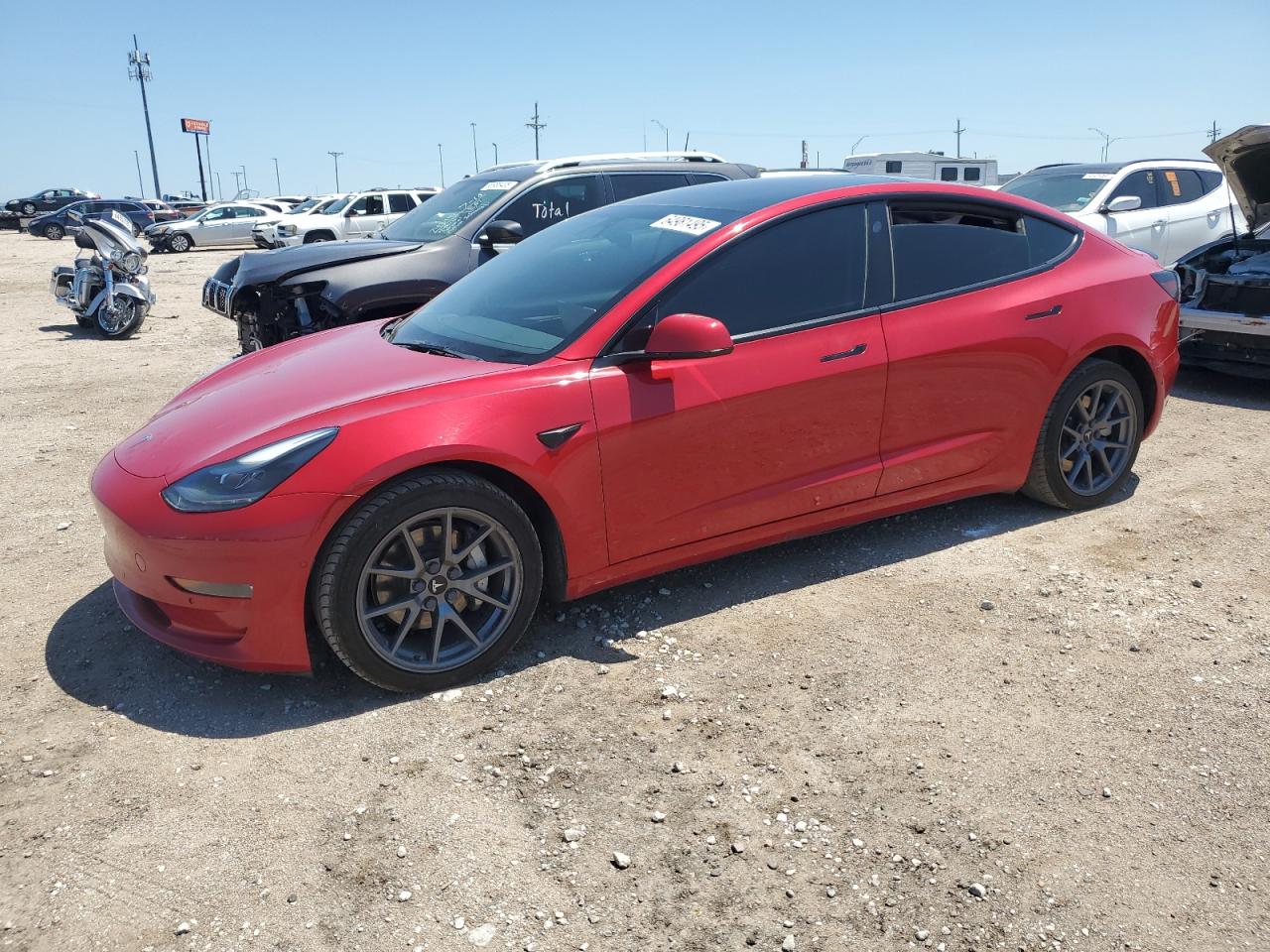 TESLA MODEL 3   *5YJ3E1EB5NF133019*