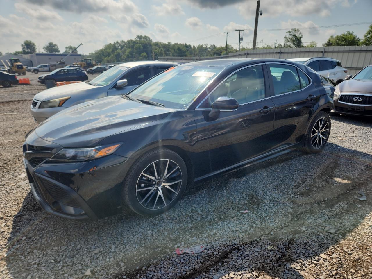 TOYOTA CAMRY SE N  *4T1G11BKXPU077473*