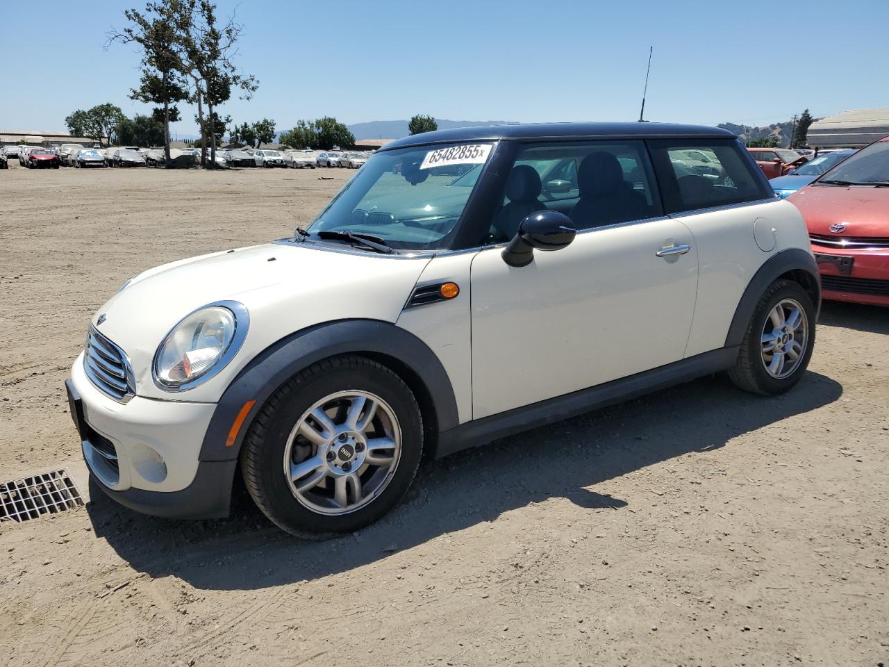 vehicle photo