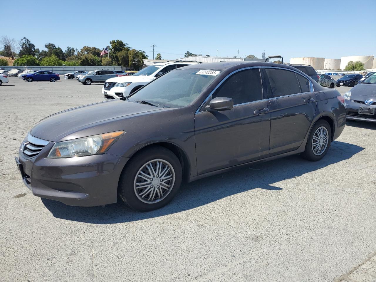 HONDA ACCORD LX  *1HGCP2F39BA076420*