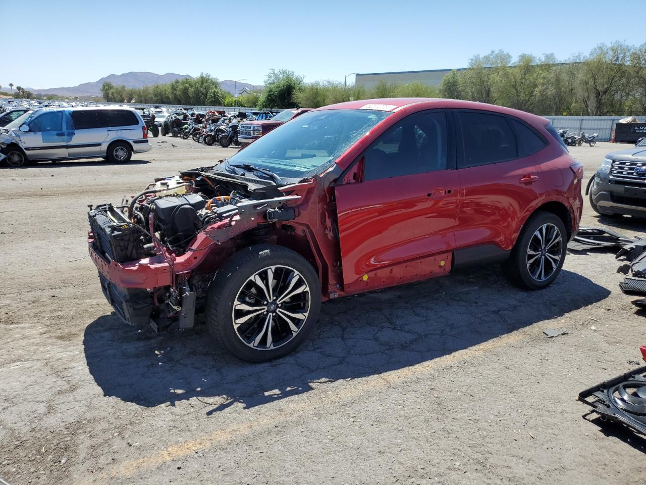 FORD ESCAPE SE  *1FMCU9BZ1MUB17128*