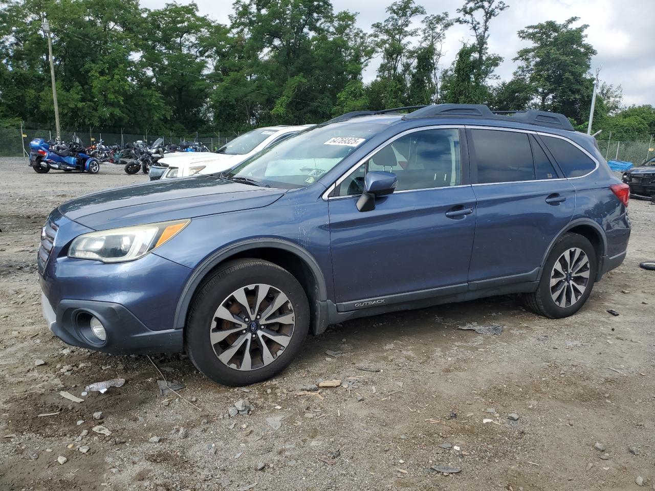 SUBARU OUTBACK 2.  *4S4BSANC0F3302788*