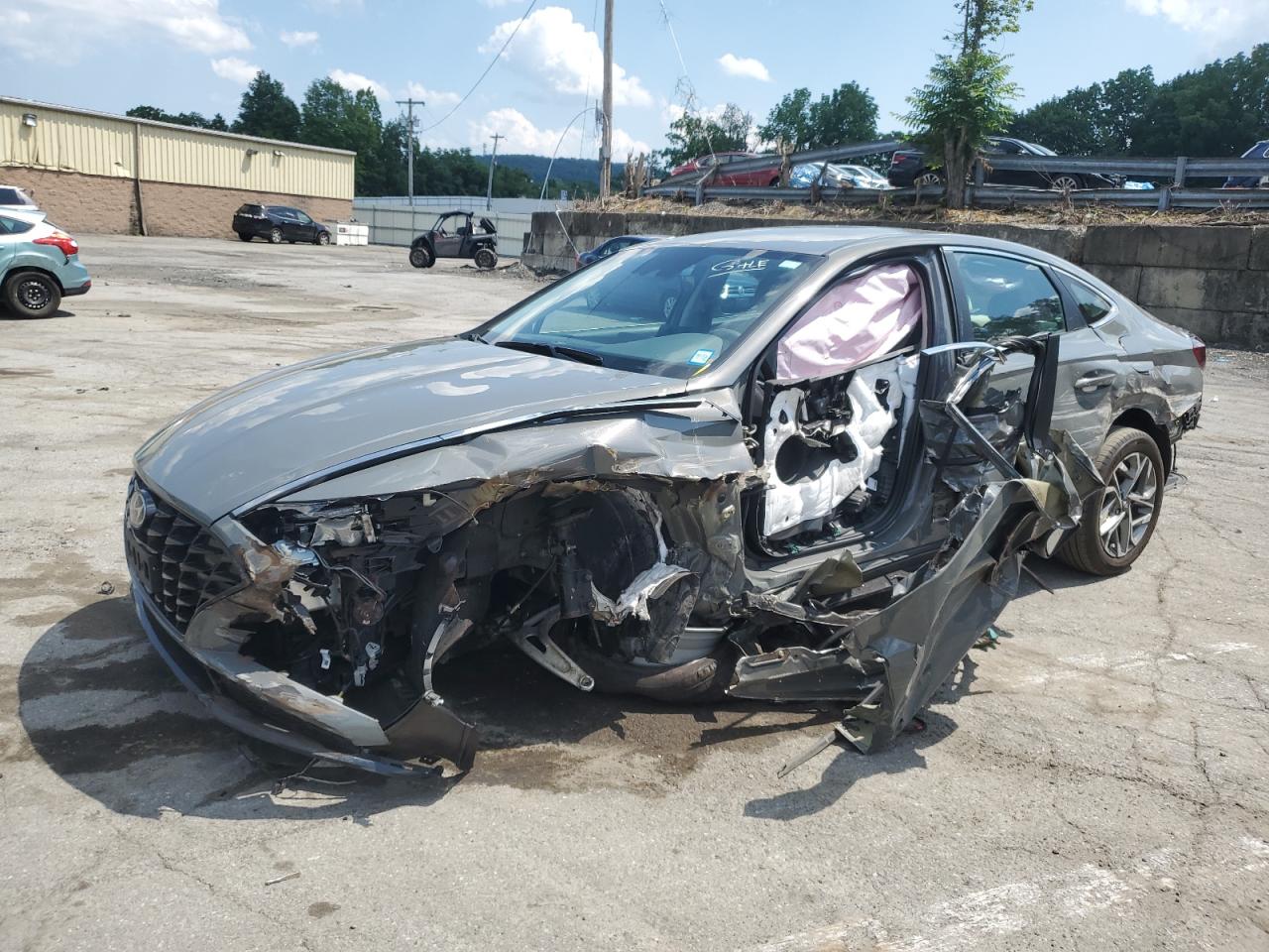 HYUNDAI SONATA SEL  *KMHL64JA1PA256108*