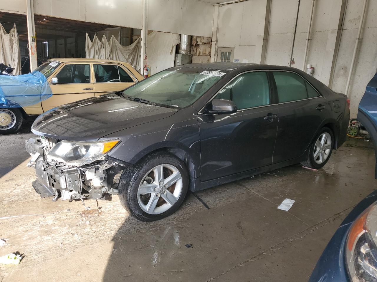 TOYOTA CAMRY L  *4T1BF1FK1EU355454*