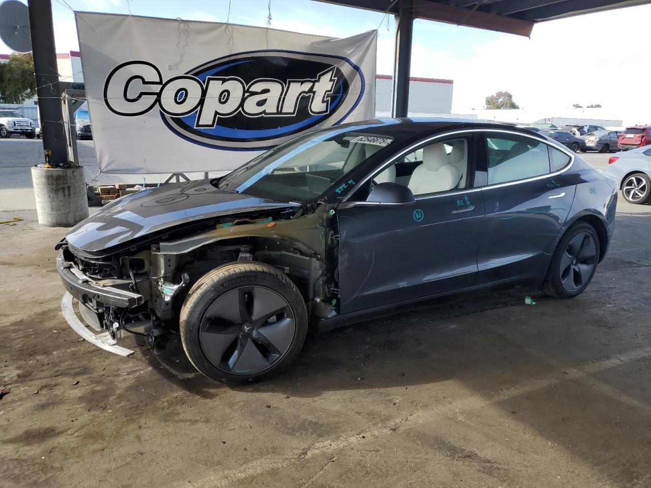 TESLA MODEL 3   *5YJ3E1EA4KF301803*