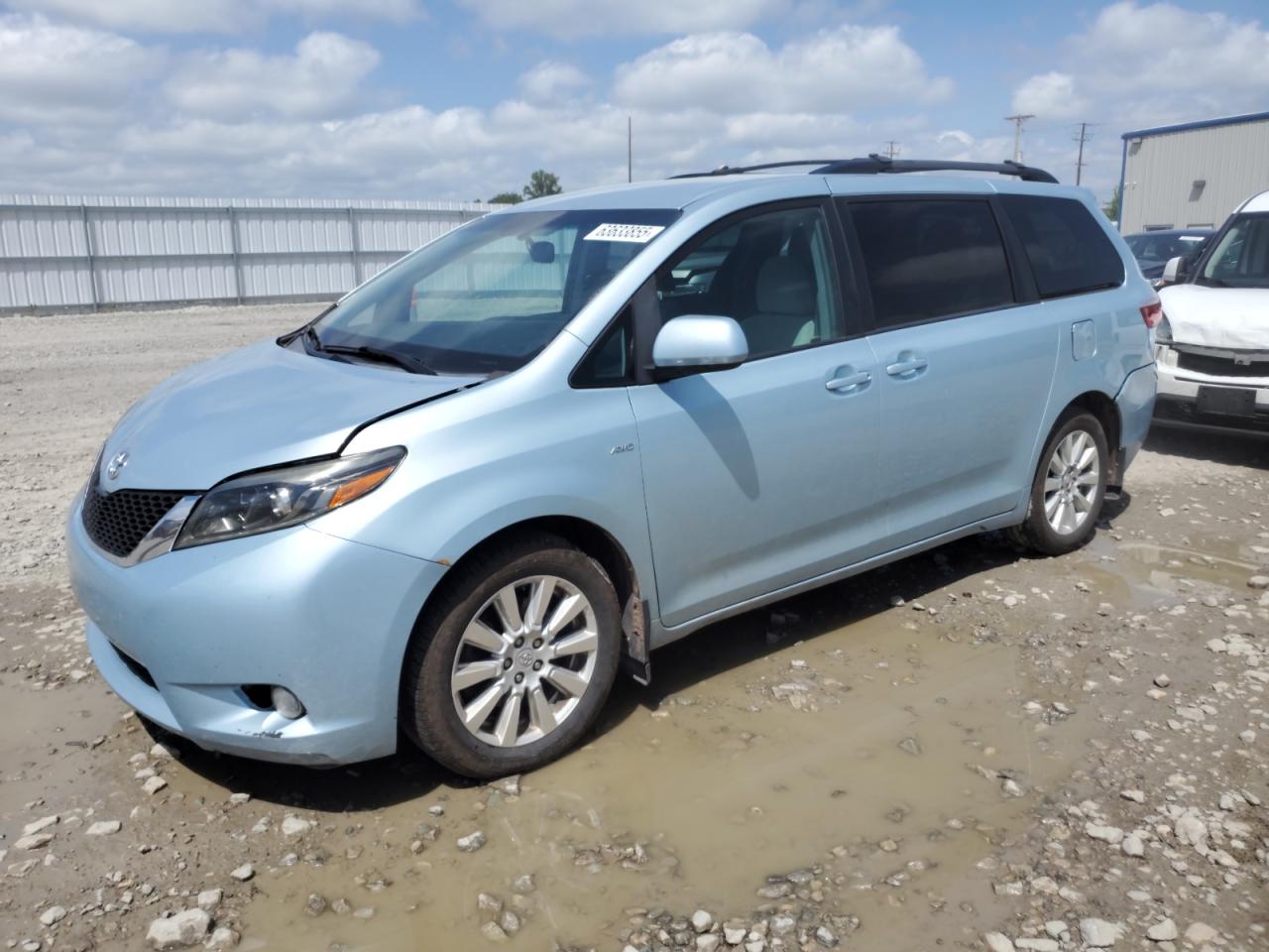 TOYOTA SIENNA LE  *5TDJZ3DC1HS155276*