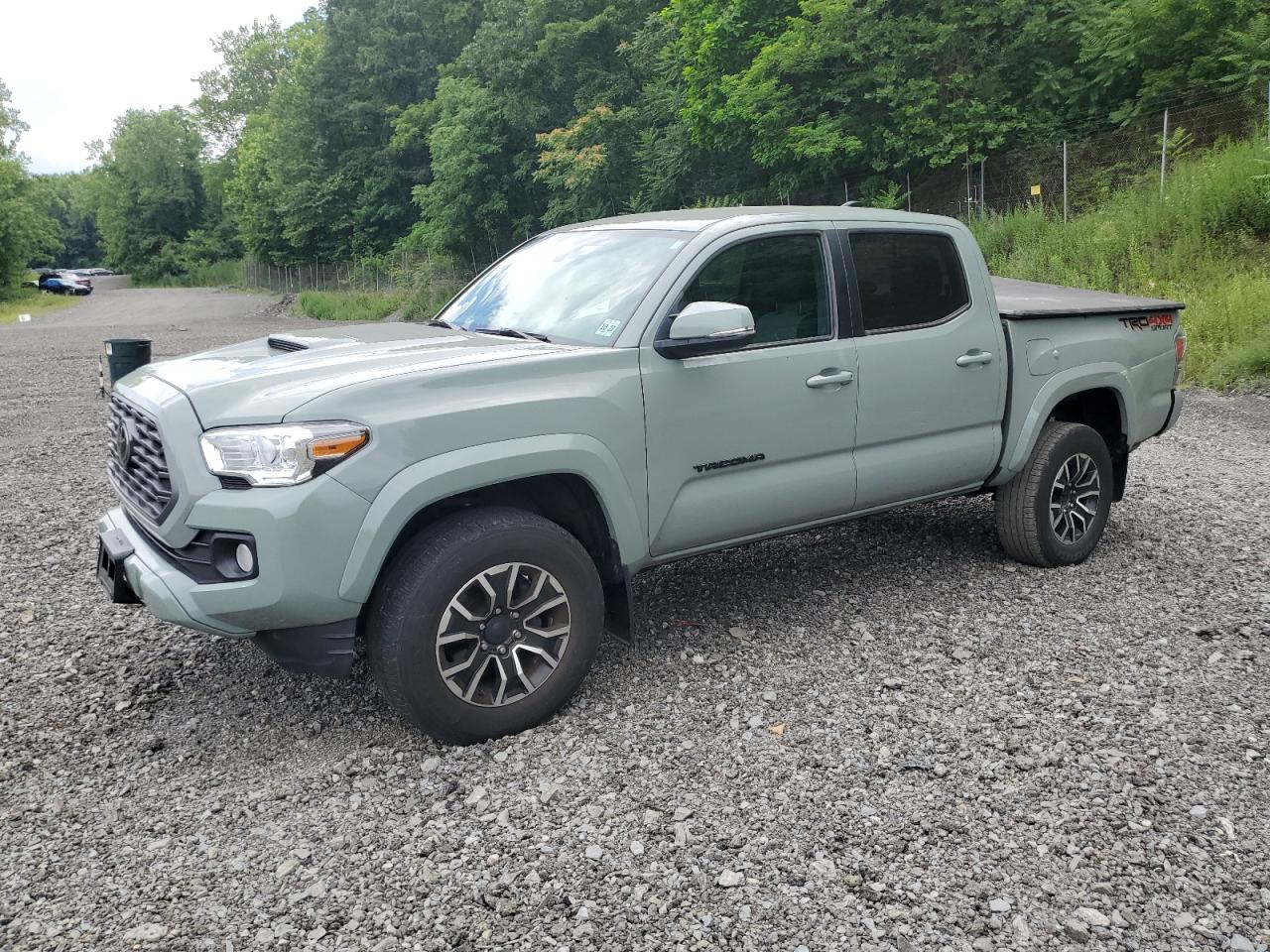 TOYOTA TACOMA DOU  *3TMCZ5AN4NM528316*