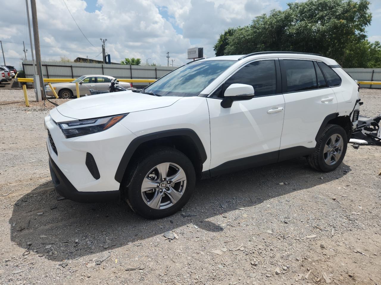 TOYOTA RAV4 XLE  *4T3RWRFV6PU108321*