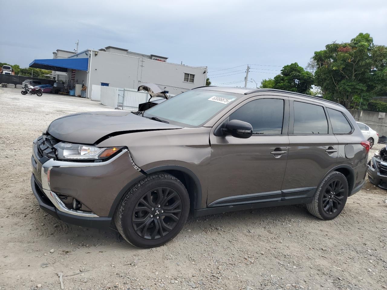 MITSUBISHI OUTLANDER   *JA4AD3A38JZ034634*