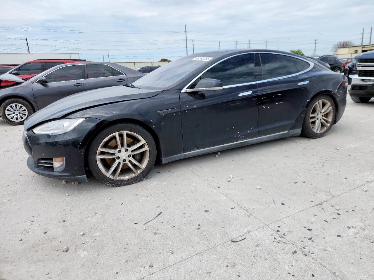 TESLA MODEL S   *5YJSA1E29GF122101*