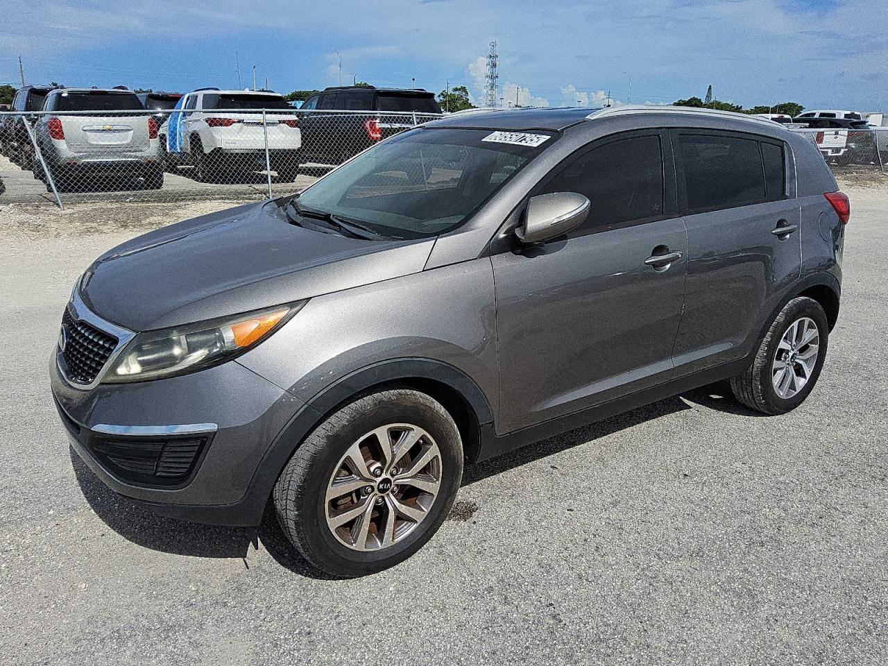 KIA SPORTAGE L  *KNDPB3AC5F7694493*