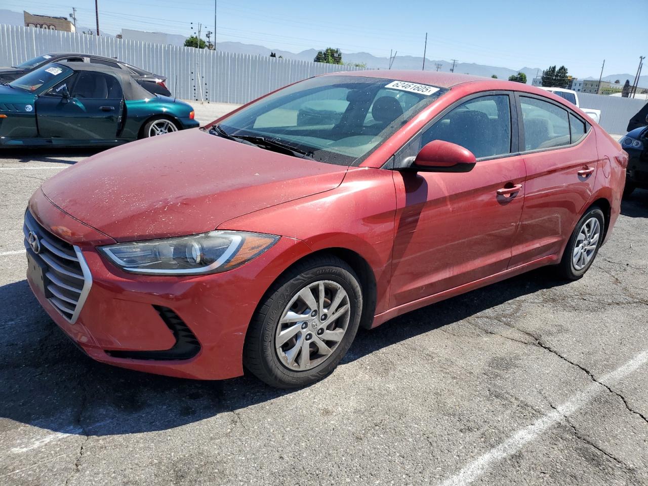 HYUNDAI ELANTRA SE  *KMHD74LF4HU119576*