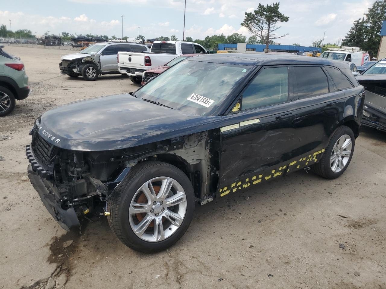 vehicle photo
