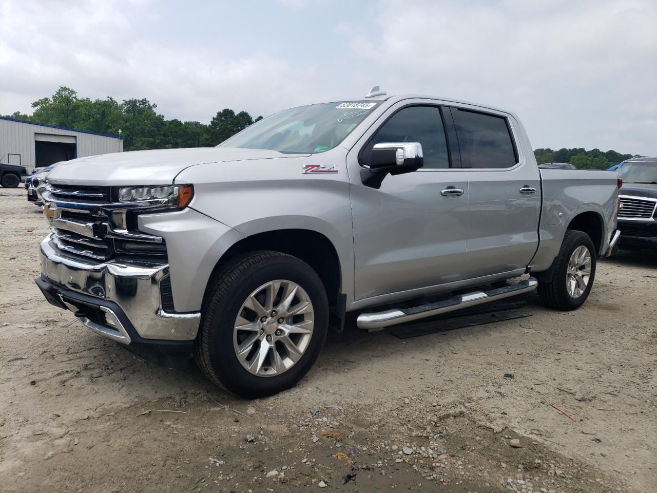 CHEVROLET SILVERADO  *3GCUYGED0KG145102*