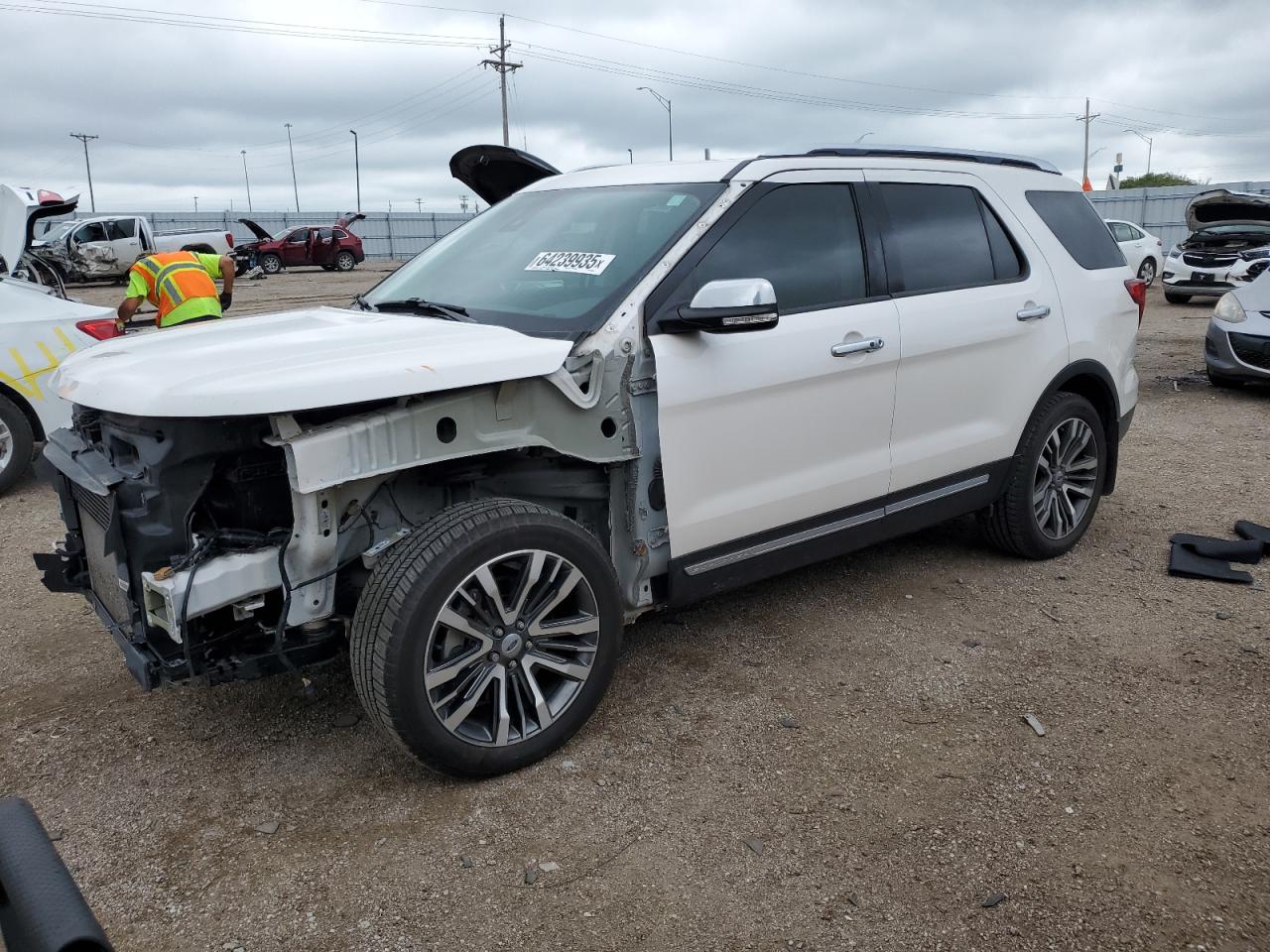 FORD EXPLORER P  *1FM5K8HT0HGC84337*