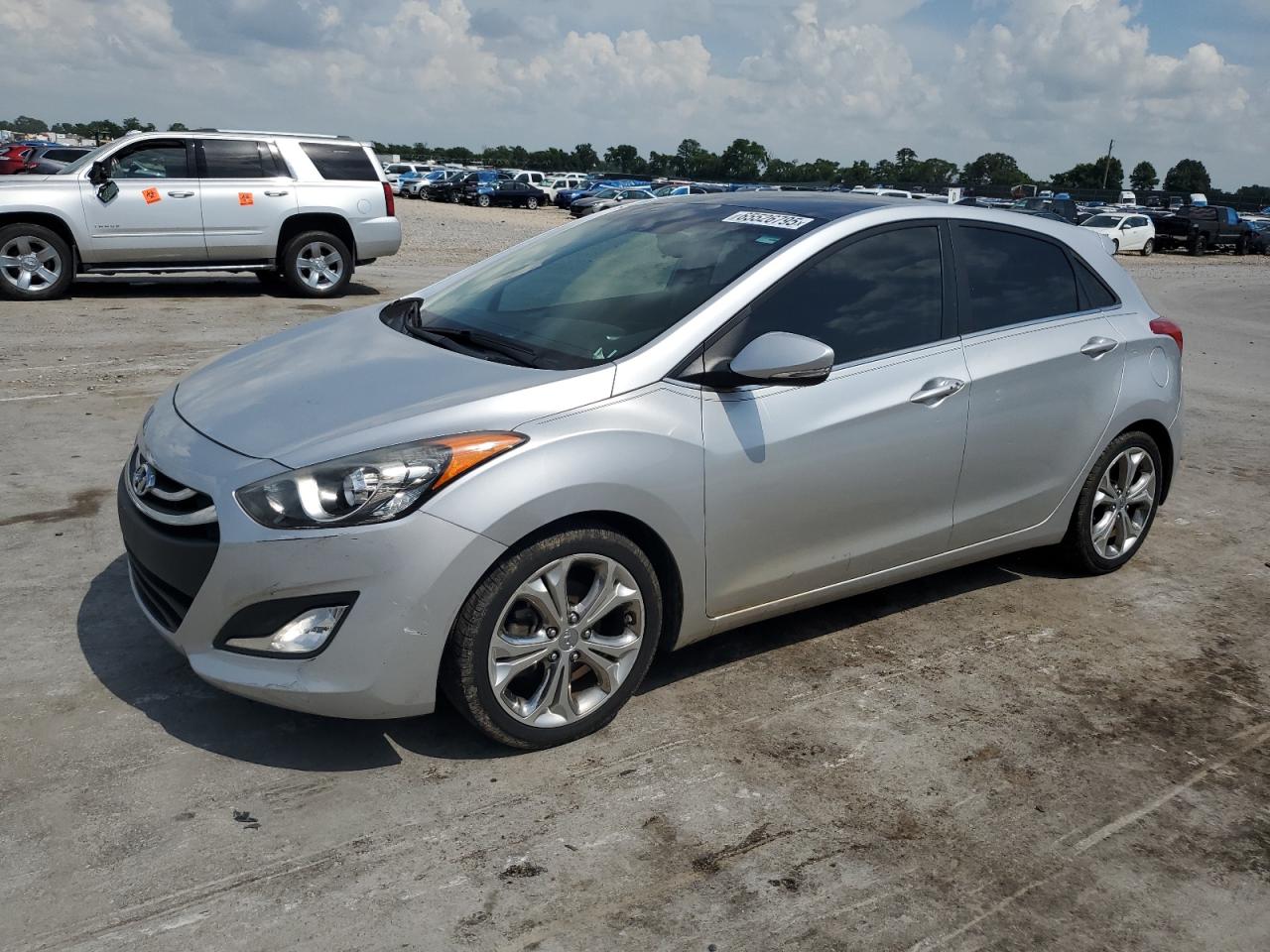 HYUNDAI ELANTRA GT  *KMHD35LHXFU238670*