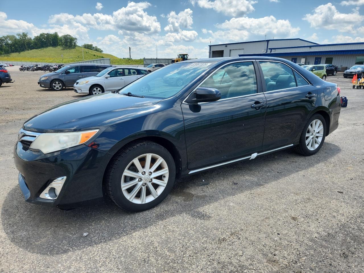 TOYOTA CAMRY BASE  *4T4BF1FK3CR224450*