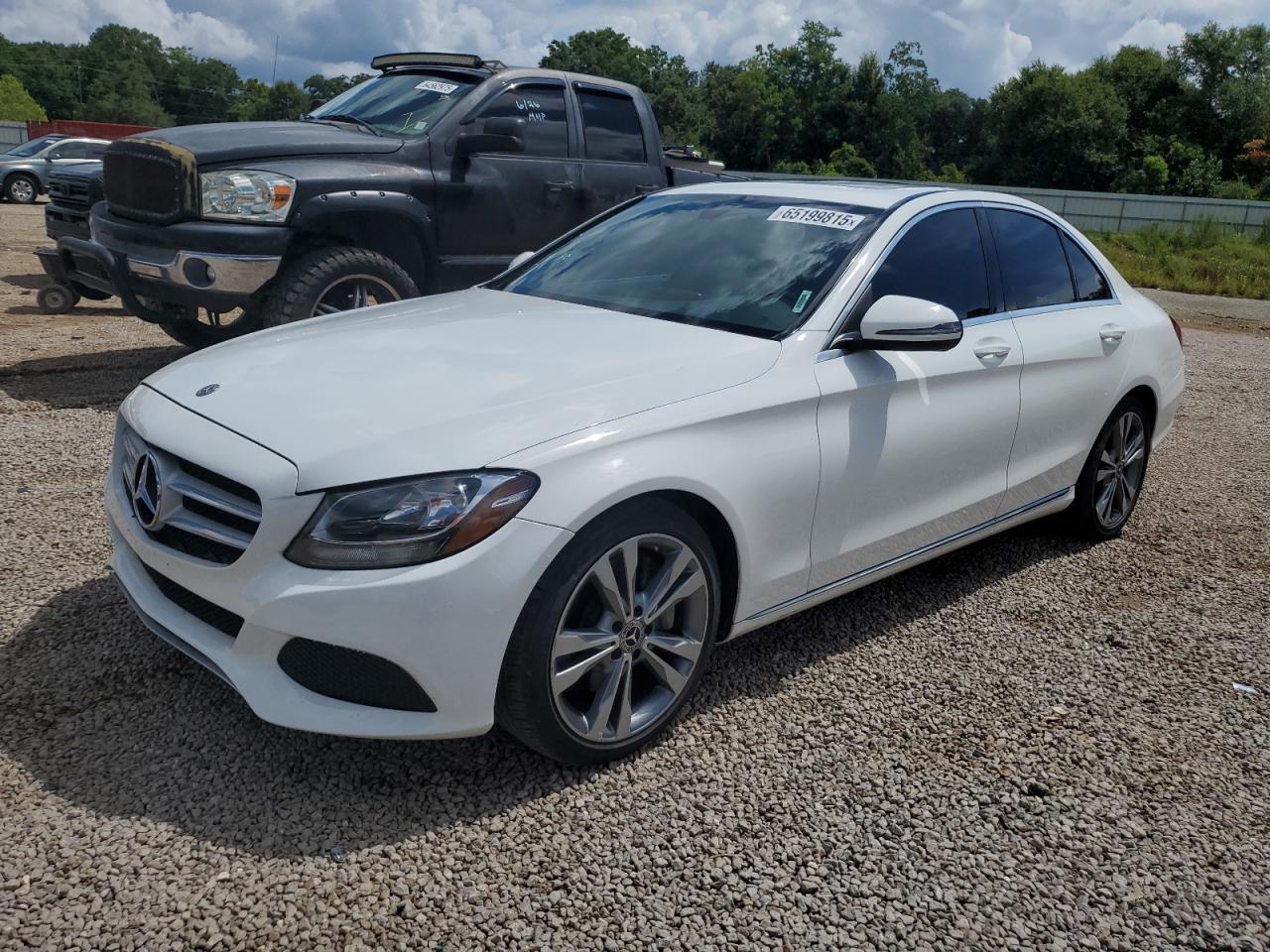 MERCEDES-BENZ C-CLASS C 300  *55SWF4JB2JU241124*