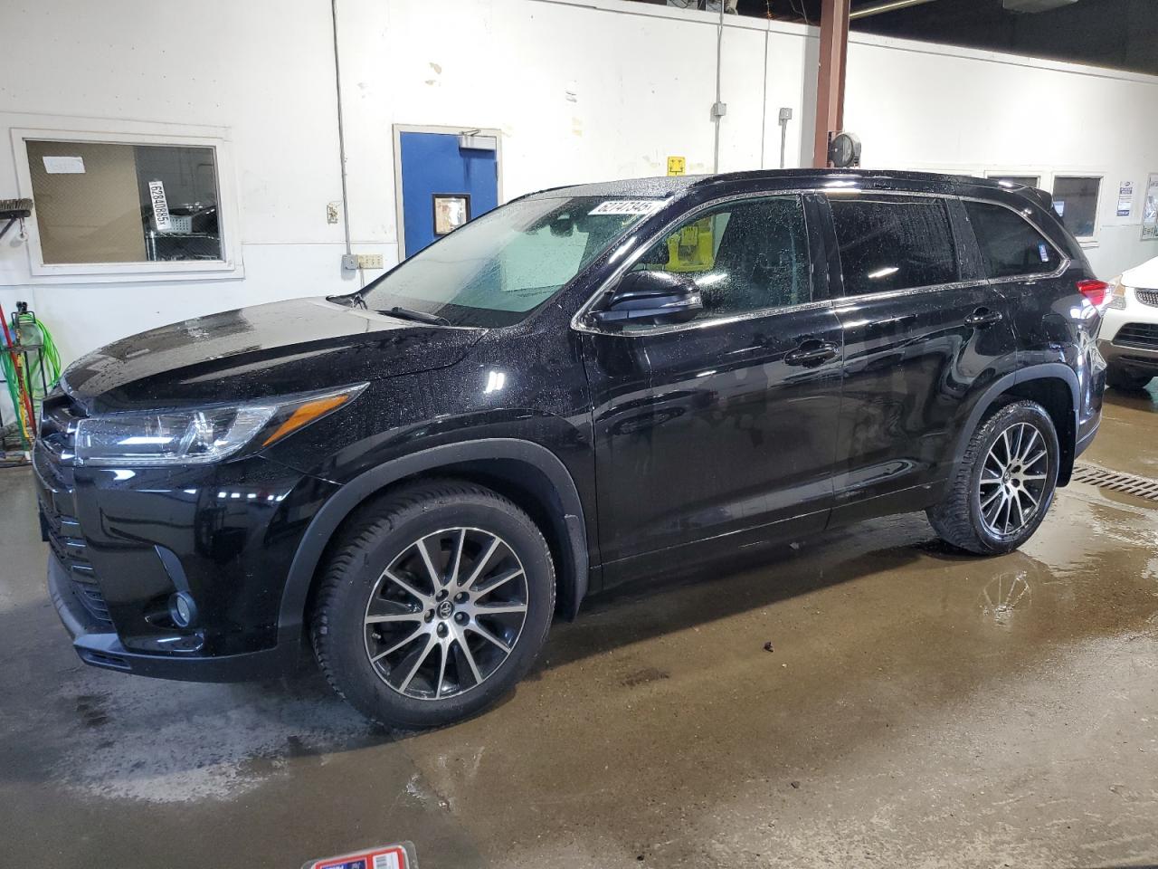 TOYOTA HIGHLANDER   *5TDJZRFH9HS418707*