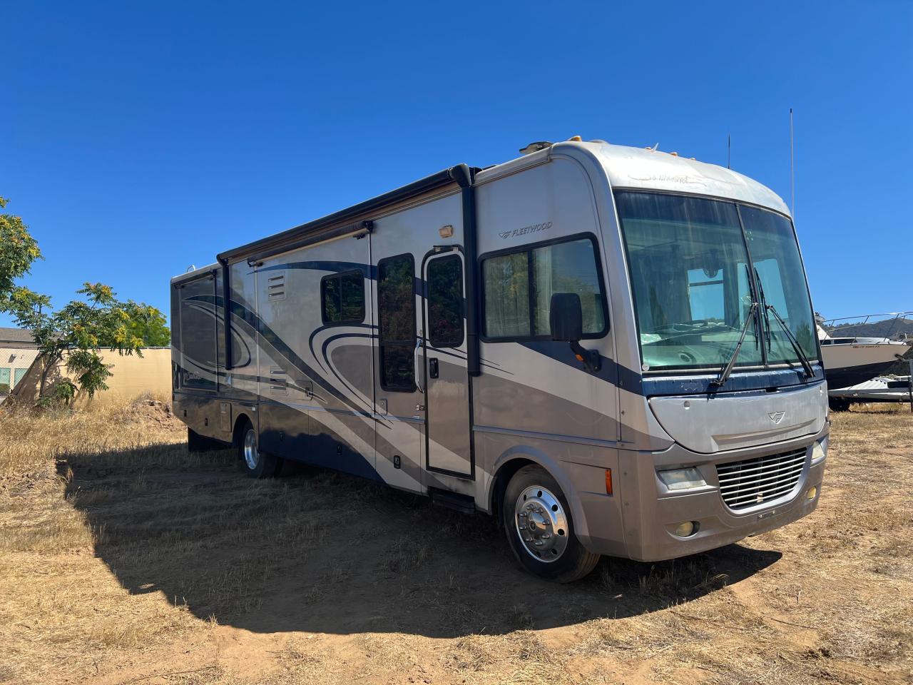 FLEETWOOD SOUTHWIND  *5B4MPA7G763416324*