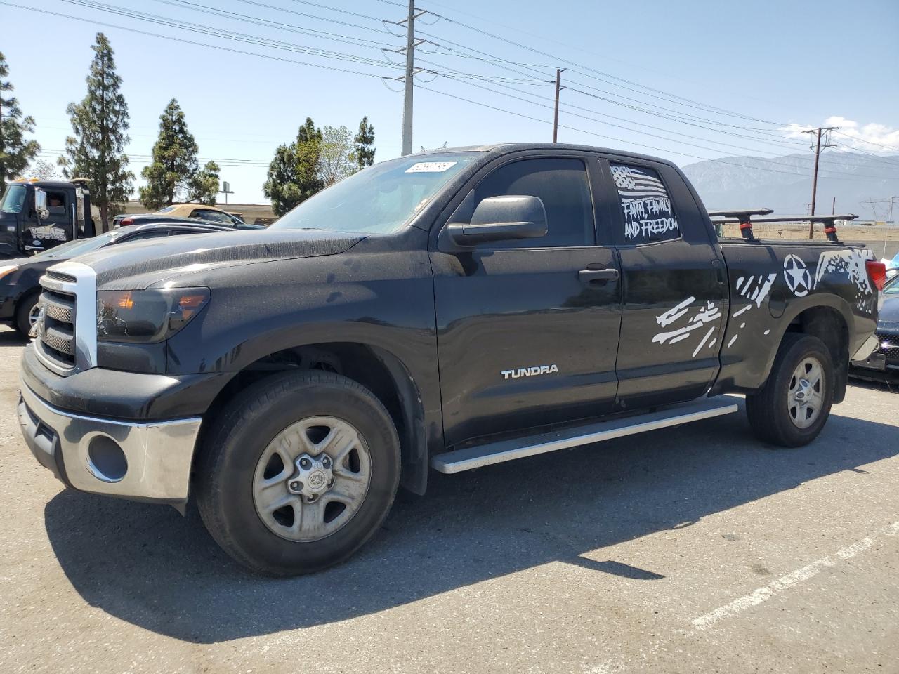 TOYOTA TUNDRA DOU  *5TFRM5F16DX067725*