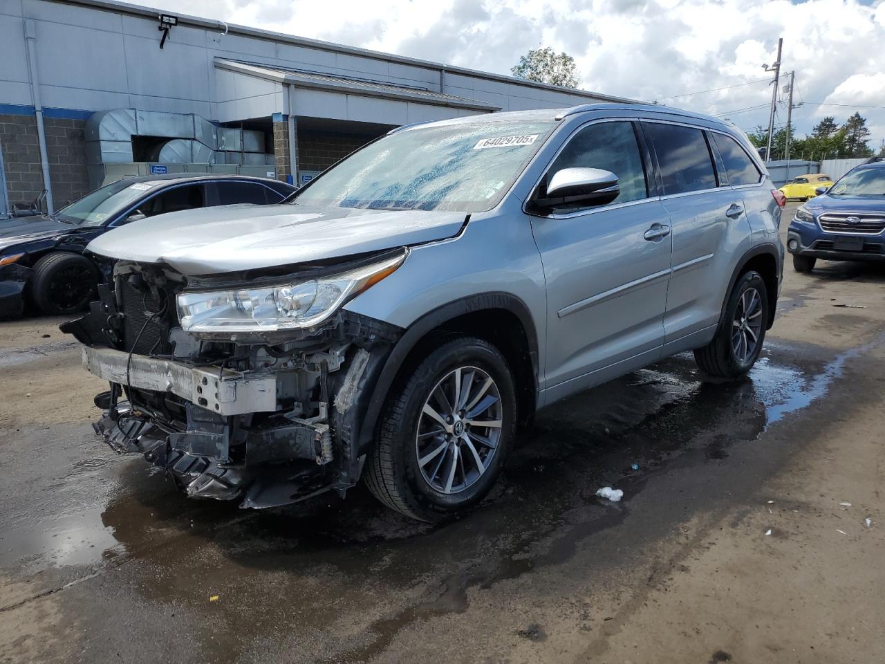 TOYOTA HIGHLANDER   *5TDJZRFHXHS371977*