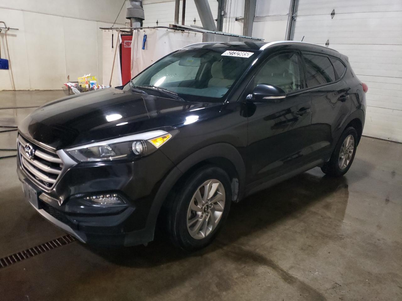 HYUNDAI TUCSON LIM  *KM8J3CA21GU025498*