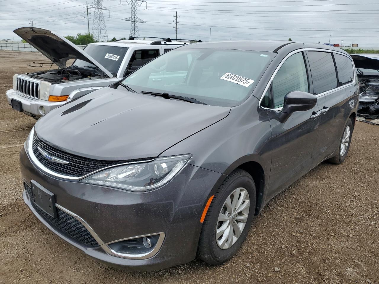 CHRYSLER PACIFICA T  *2C4RC1FG8JR323311*