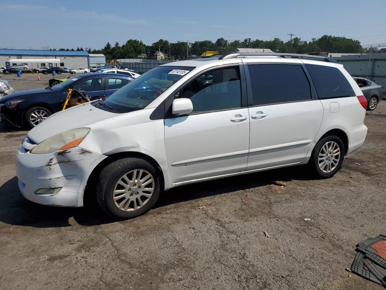 TOYOTA SIENNA XLE  *5TDZK22CX8S196493*
