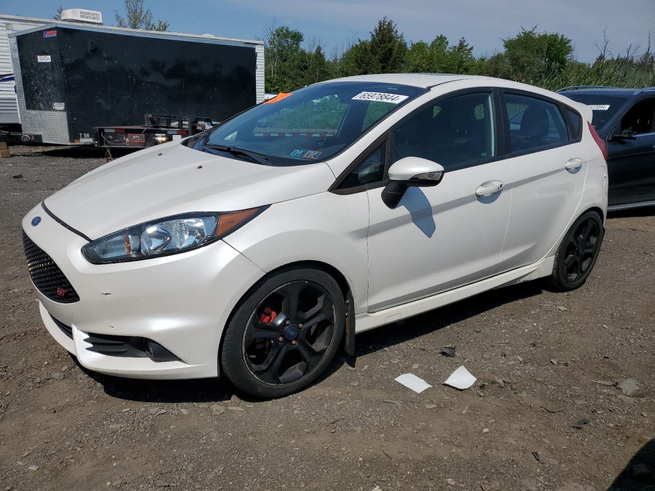 vehicle photo